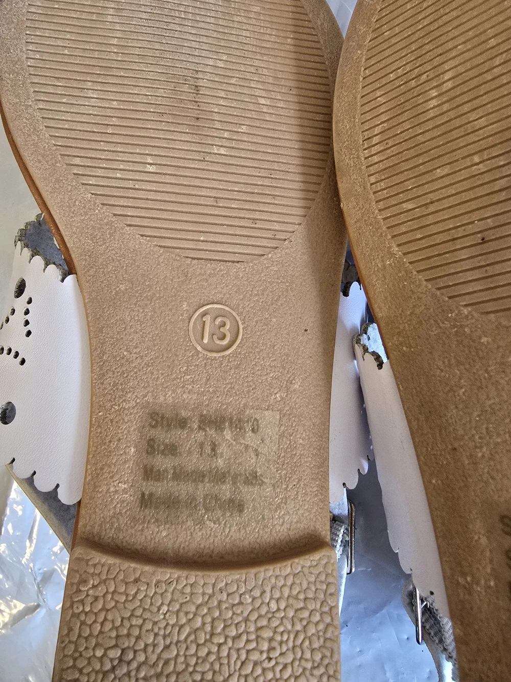 Beverly Hills Polo Club Girls White Laser-Cut Toe-Post Sandals New Size 13